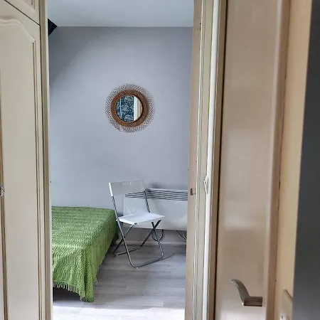 Duplex En Front De Avec Balcon à - Fr-1-465-99